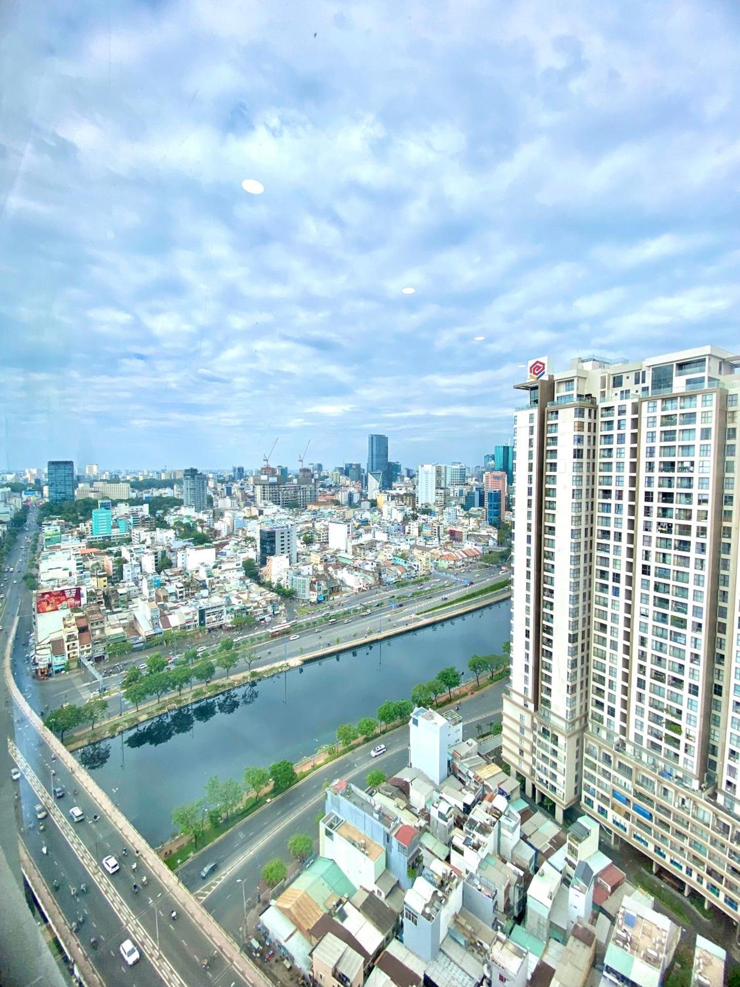 Monday Premium Aparts - Highclass Building And Central Spot Ho Chi Minh-Byen Eksteriør billede